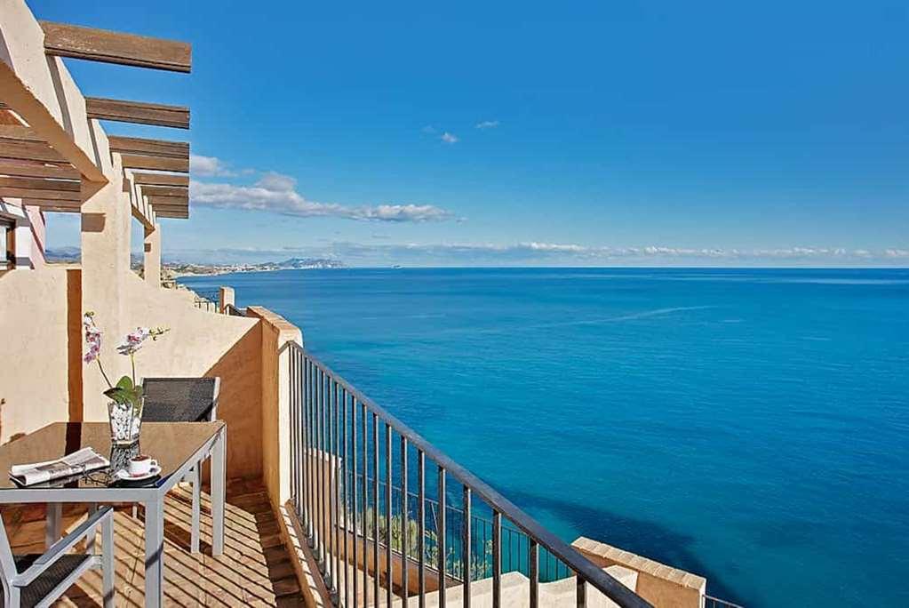 Occidental Pueblo Acantilado El Campello Bilik gambar